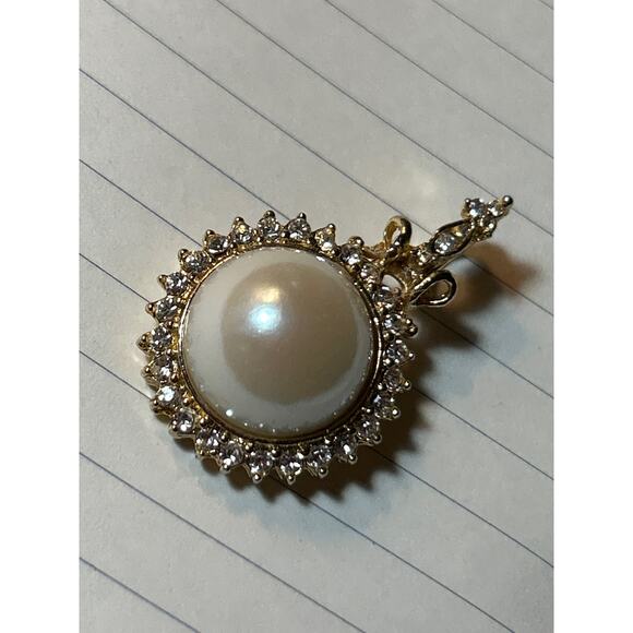 Vintage Gold and Pearl Pendant - Picture 1 of 5